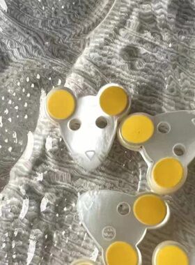 12mm 1颗价英国 Textile Garden黄色耳朵珍珠白小老鼠纽扣