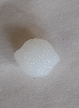 16mm×12mm仅一颗1940年代柠檬造型白色捷克玻璃纽扣