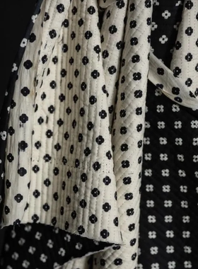 10cm长95cm宽英国Merchant and mills绽放花朵绗缝夹棉棉布