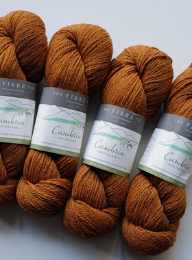 Catbells色Cumbria Worsted粗度英国The Fibre Co羊毛马海毛线