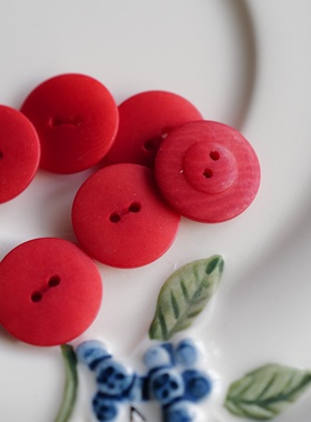 15mm 一颗价英国Textile Garden象牙棕榈哑光红色连孔纽扣