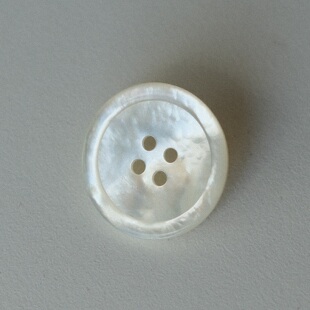 23mm一颗价英国Textile Garden奶油白色MOP珍珠母贝凸边纽扣