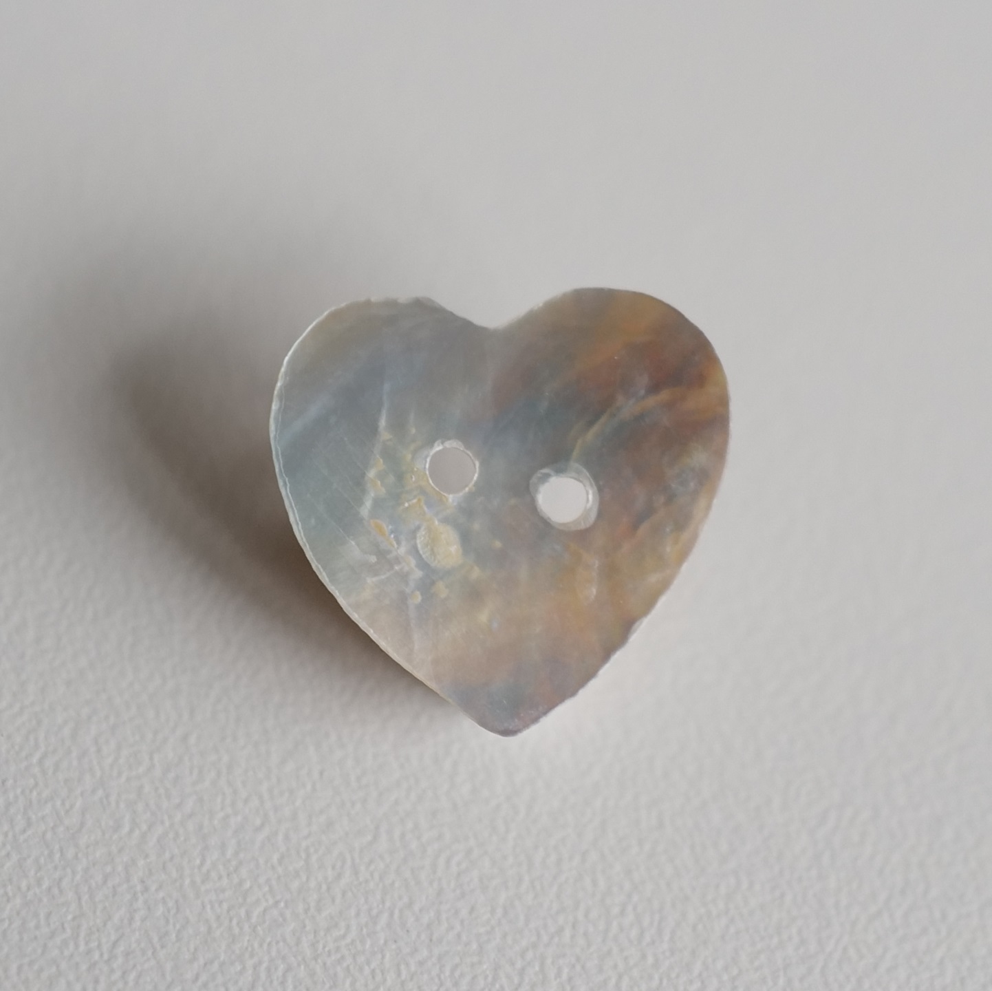 超薄自然珍珠感光泽爱心贝壳纽扣