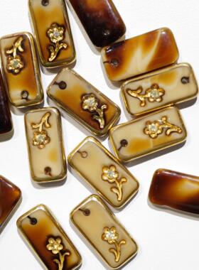 20mmx10mm一个德国VINTAGE棕米色大理石纹手工镀金水钻花玻璃吊坠