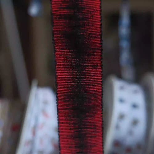 35cm长30mm宽英国Textile Garden红底中心黑色晕染感雪尼尔织带