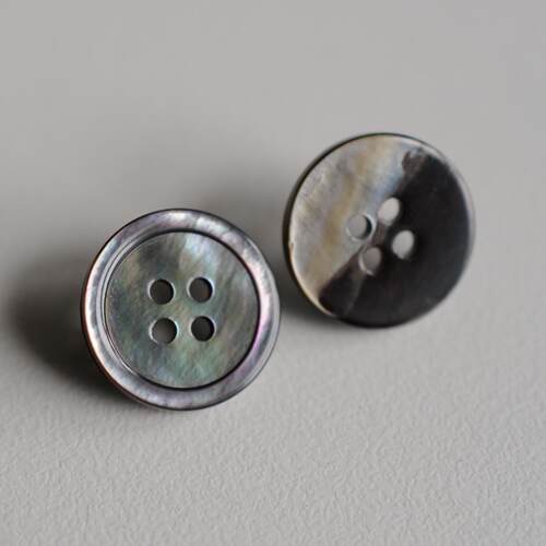 灰色MOP珍珠母贝凸边纽扣