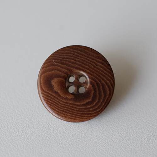 15mm一颗价英国Textile Garden巧克力棕四孔宽平边象牙棕榈纽扣