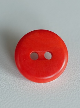 12mm一颗价德国JIM两面可用两孔红色象牙棕榈纽扣