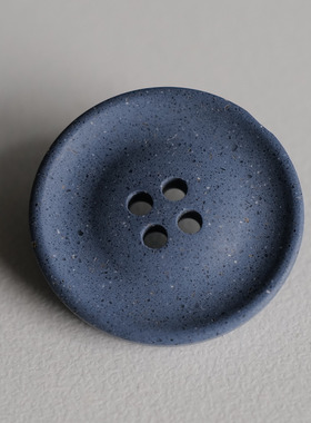 25mm一颗价英国Textile Garden中蓝色光滑哑光再生涤纶纽扣