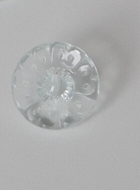 14mm一颗价德国VINTAGE浅浅冰蓝色花瓣纹理花朵轮廓透明玻璃纽扣
