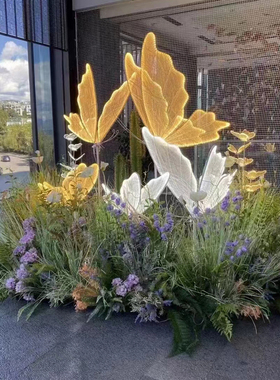 婚庆新款道具发光蝴蝶路引婚礼堂吊顶装饰灯挂件舞台T台铁艺摆件