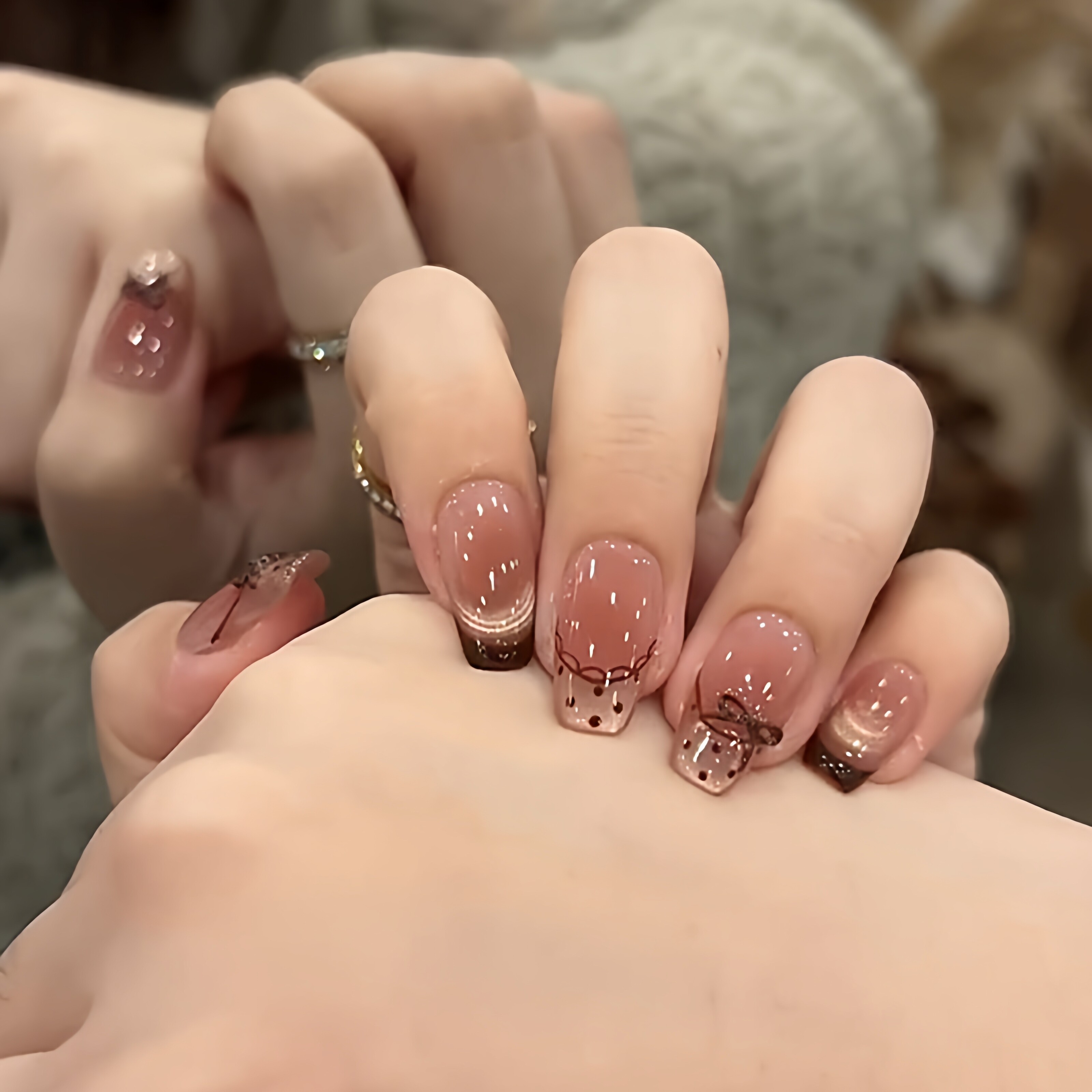 圆熙法式蕾丝纯手工穿戴甲裸色渐变高级感轻奢甲片美甲贴片短款,彩妆/香水/美妆工具,穿戴甲/甲片,淘宝优惠券,粉丝福利购,淘宝优惠卷