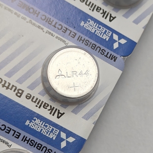 银锌电池计算器 AG13 游标卡尺电池 LR44 已过期两年纽扣电池1.5V