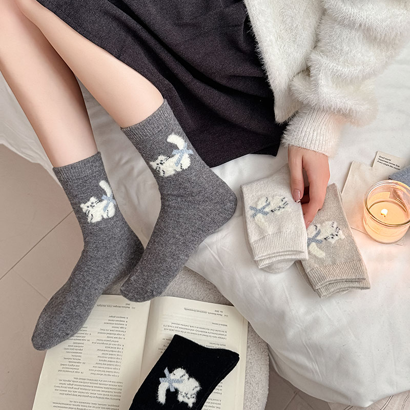 韩版简约黑灰色学院风暖绒长筒袜