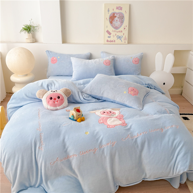 儿童卡通保暖牛奶绒床上用品四件套绣花可爱被套床单冬季1.21.5m
