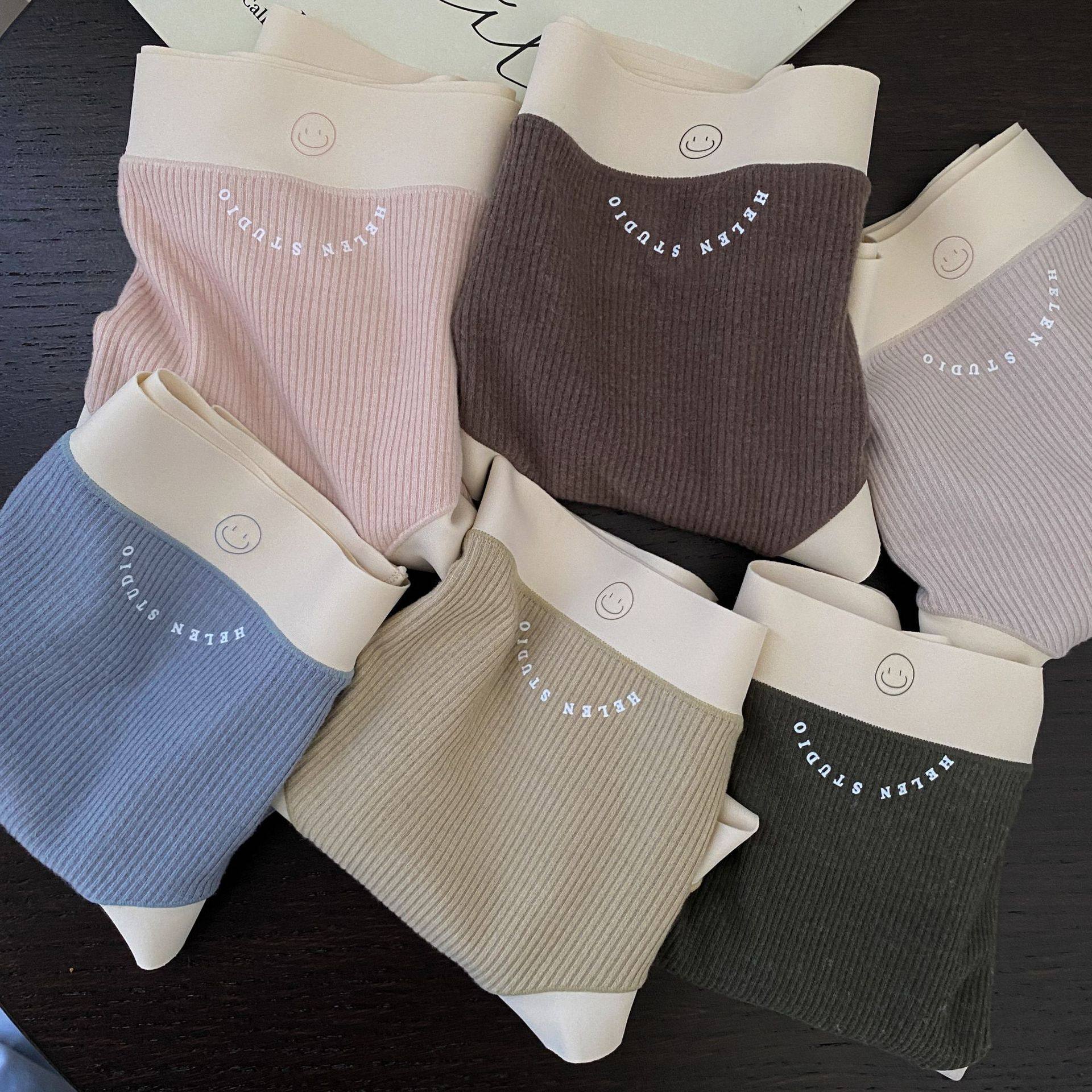 糯谜~复古油画感秋冬款罗纹磨毛笑脸中腰包臀女内裤三角艾草保暖,女士内衣/男士内衣/家居服,女三角裤,淘宝优惠券,粉丝福利购,淘宝优惠卷