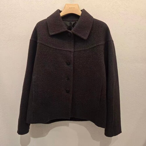 [客服改价}9-20(26)直邮=LATT*26冬款羊绒短外套 剪标