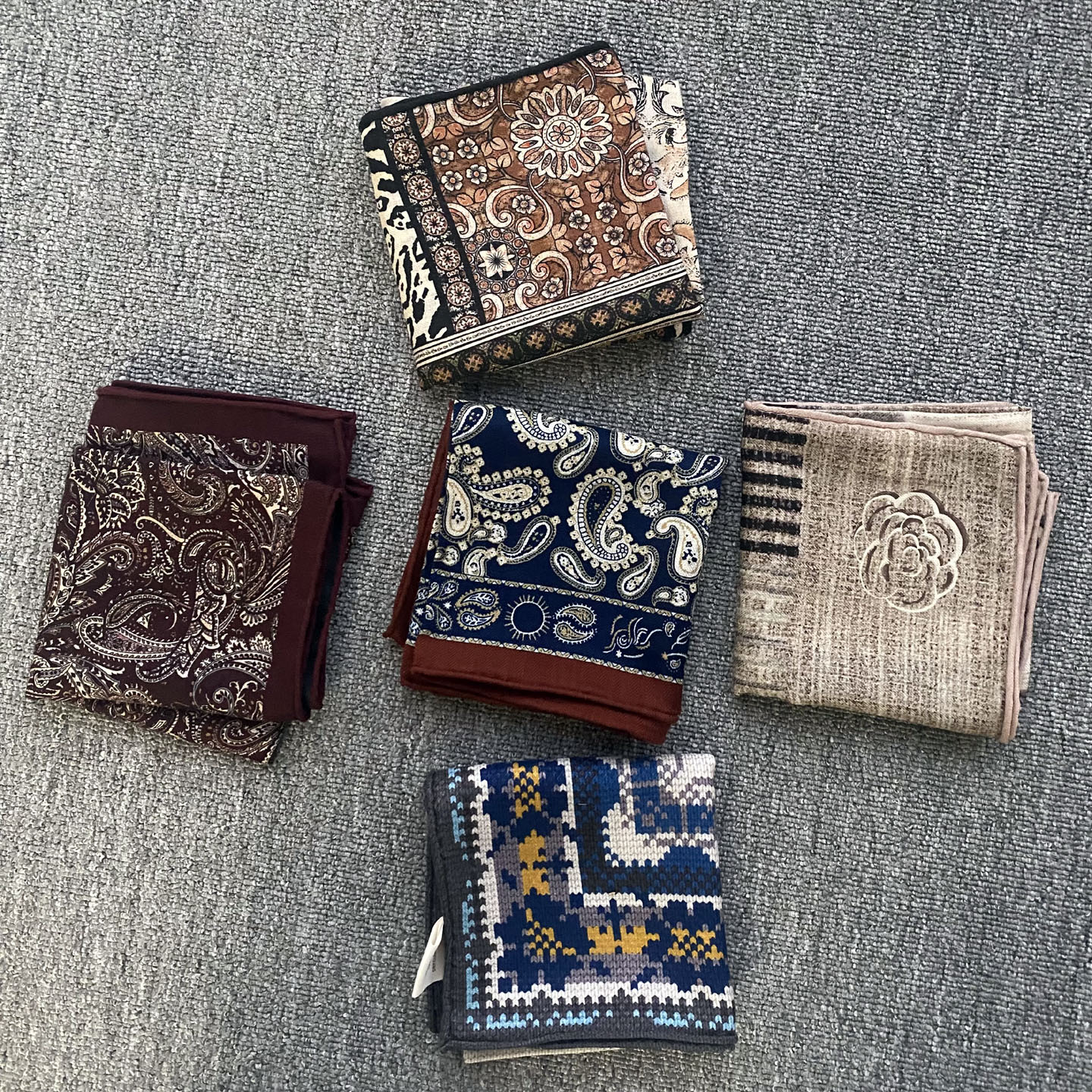 掌柜推荐微瑕丝毛保暖围巾双面异色真丝羊毛混纺62*62中方巾领巾