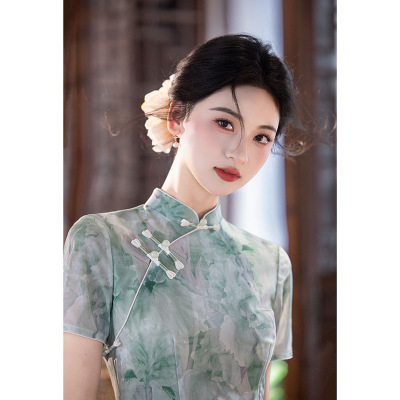 绿色旗袍夏季新款改良年轻款新中式日常可穿国风修身连衣裙长