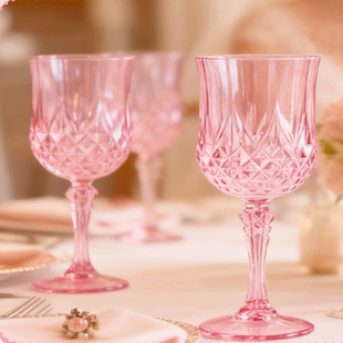 粉色塑料酒杯复古风格 塑料高脚杯适用于婚礼招待盛大活动派对用