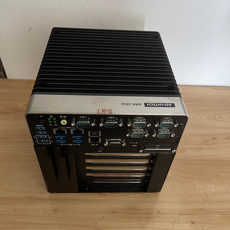 研华ARK-3532D-00A1 B C嵌入式无风扇工控机 ARK-3533
