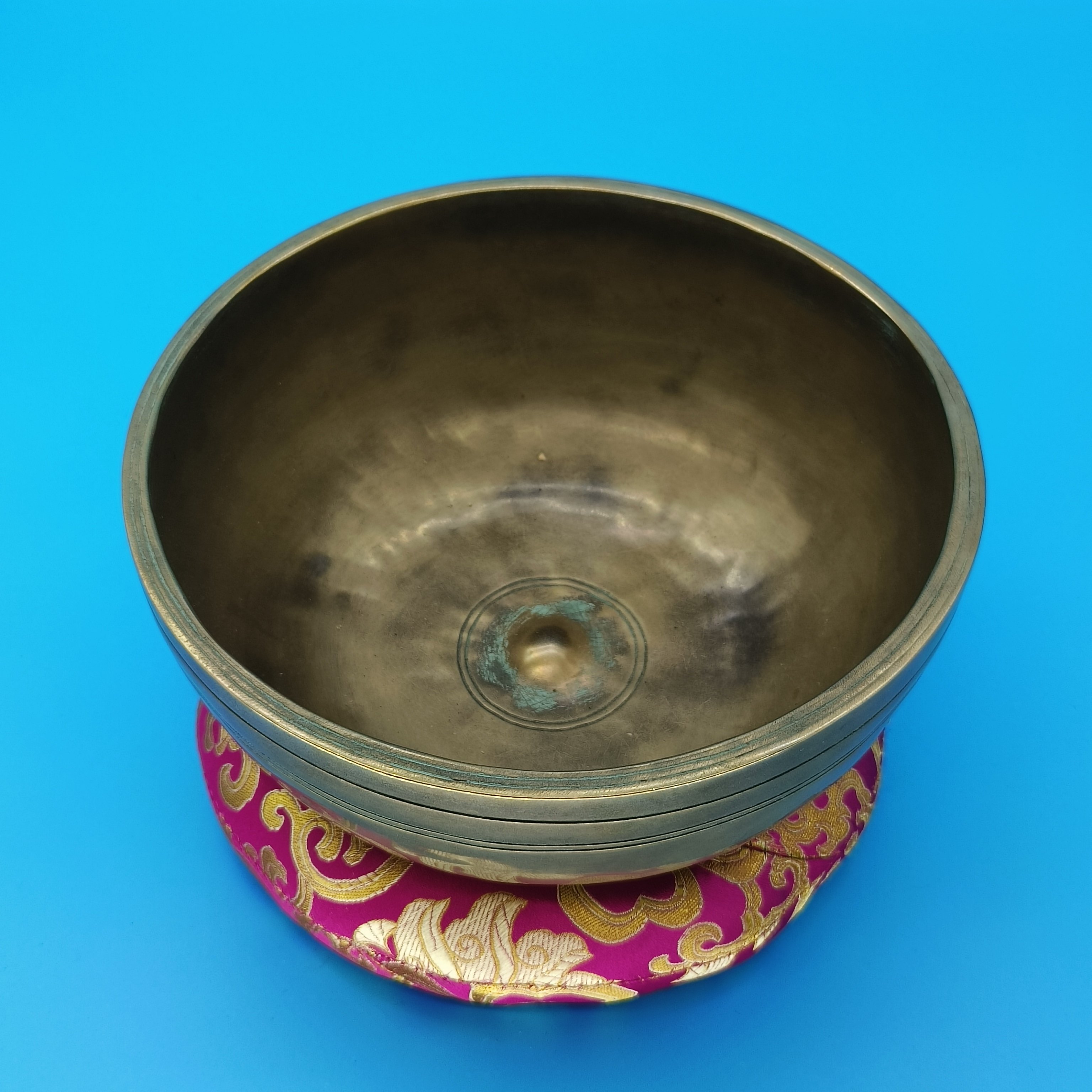 尼泊尔手工颂钵铜罄灵根钵lingam佛音碗孤品老钵收藏冥想钵,家居饰品,桌面摆件,淘宝优惠券,粉丝福利购,淘宝优惠卷