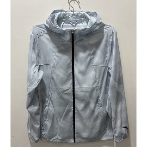 安踏光盾遮热风衣男款