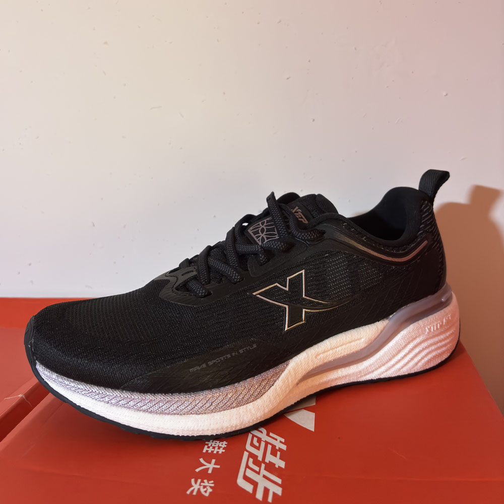 特步正品春秋休闲针织透气青年防滑微弹女运动跑步鞋976118110094