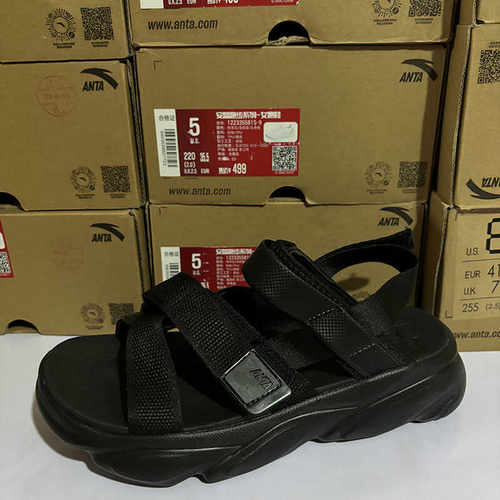 夏休闲女青年魔术扣运动凉鞋安踏