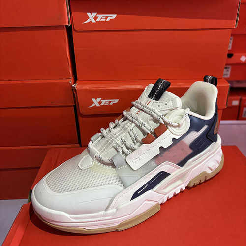 秋季网面正品板鞋特步透气青年