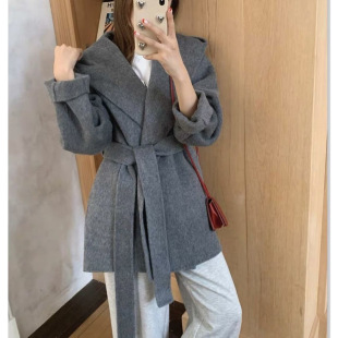 现货绵羊毛明星同款宽大连帽系带毛呢外套大衣女冬季