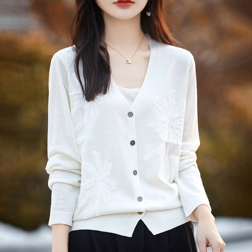 春针织开衫外套女V领BC同款绣片