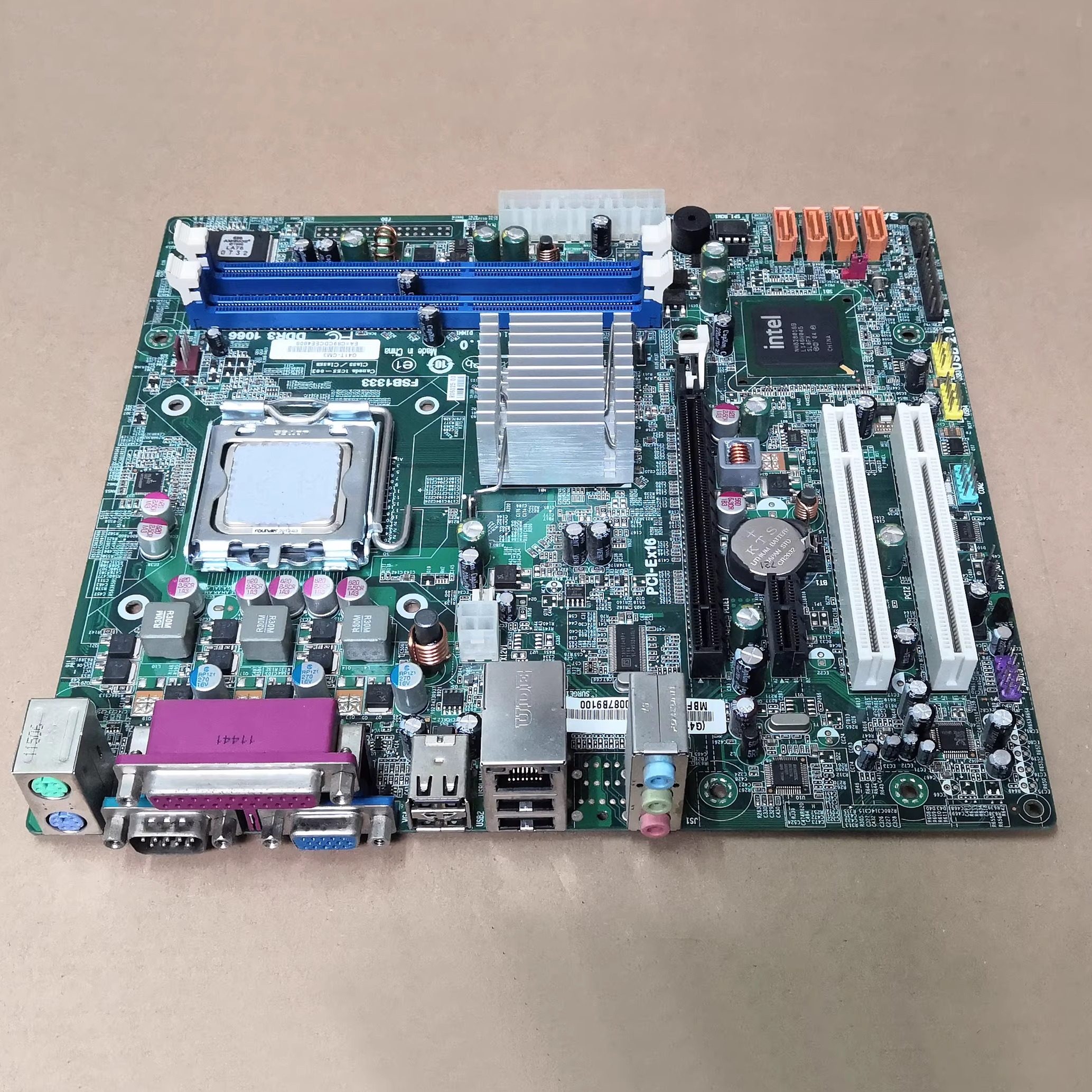 方正/清华同方G41MXE G41T-CM3 IPM41-D3送CPU G41主板DDR3内存