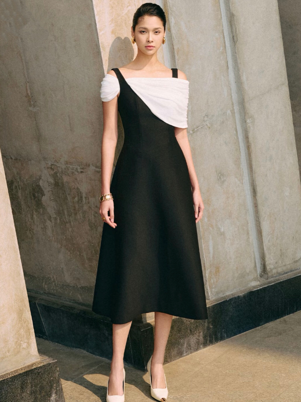 设计师赫本风收腰显瘦吊带连衣裙