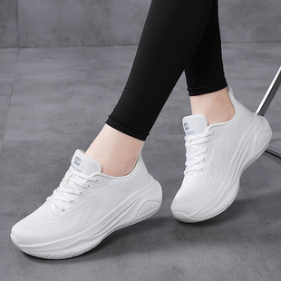跳舞鞋女款2025新款白色广场舞鞋网面跑步鞋软底曳步舞蹈鞋运动鞋