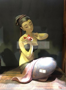 中式仕女古典美女摆件赏花