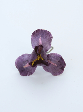 非遗手工紫色鸢尾绒花戒指