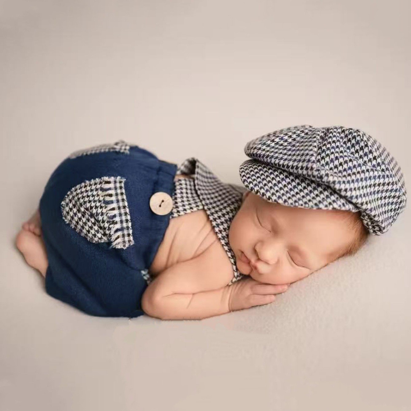 新生的儿摄影服装婴儿拍摄帽子背带裤影楼道具男宝宝月子拍照衣服