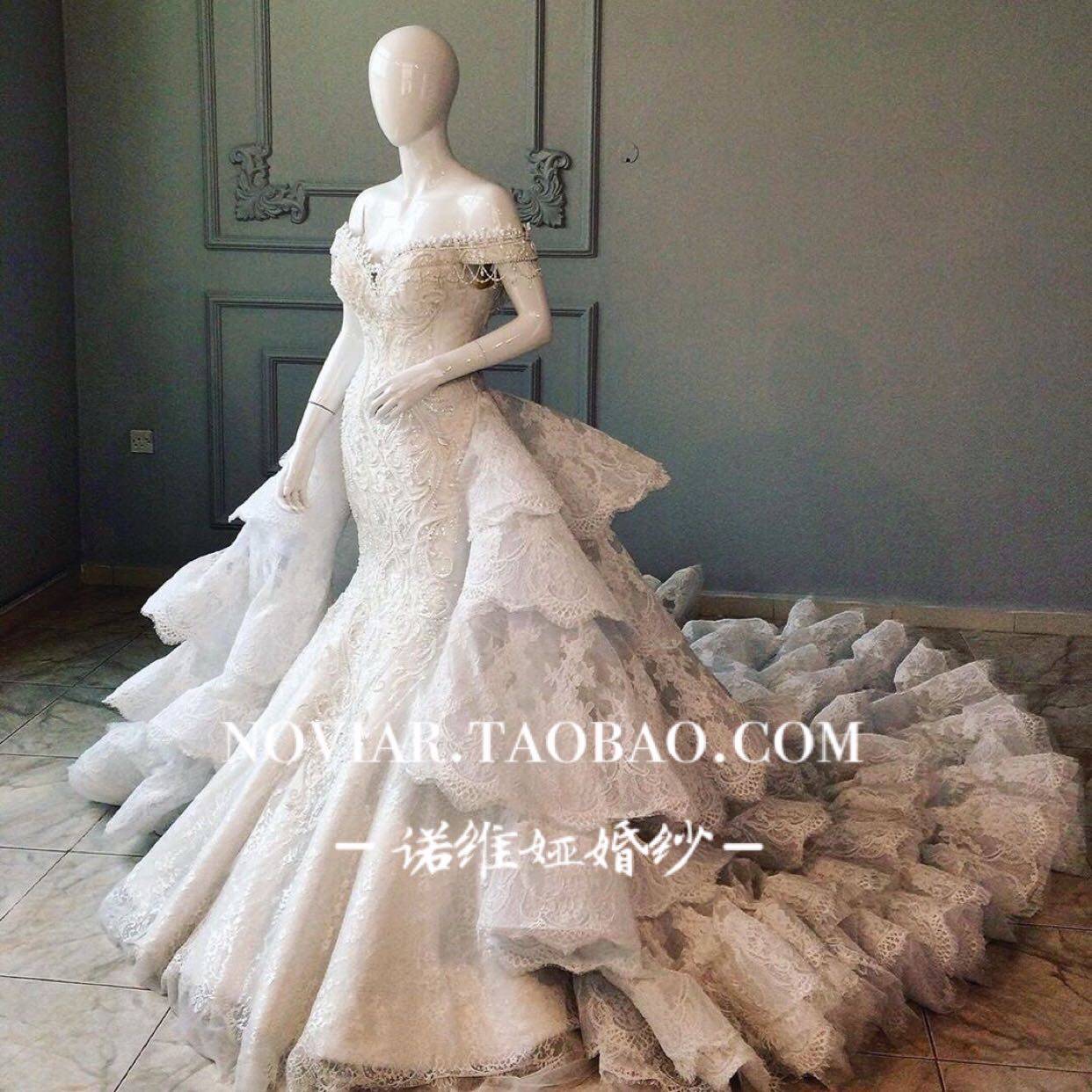 迪拜重工宫廷风水钻大拖尾婚纱