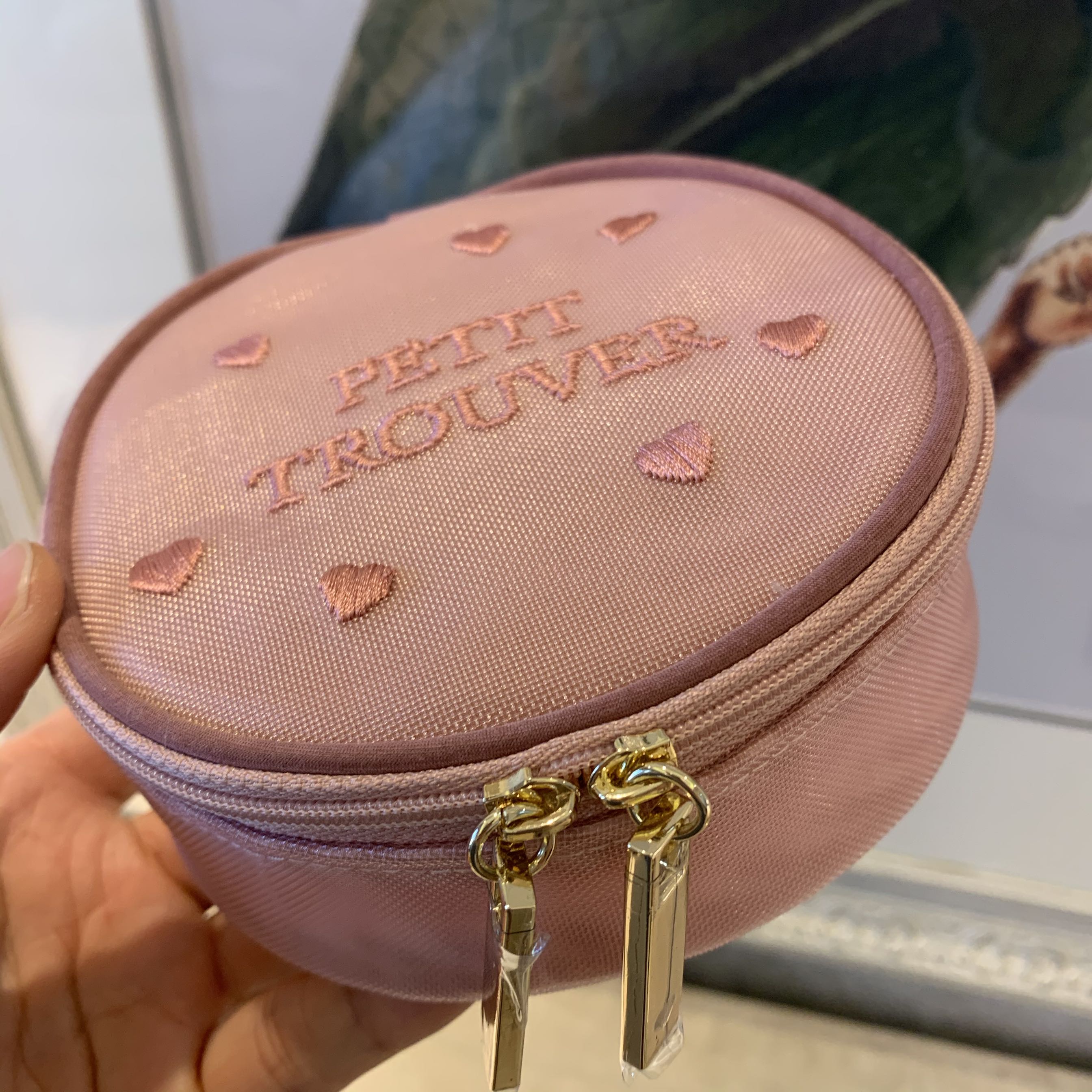 仙女风爱心刺绣网纱化妆包