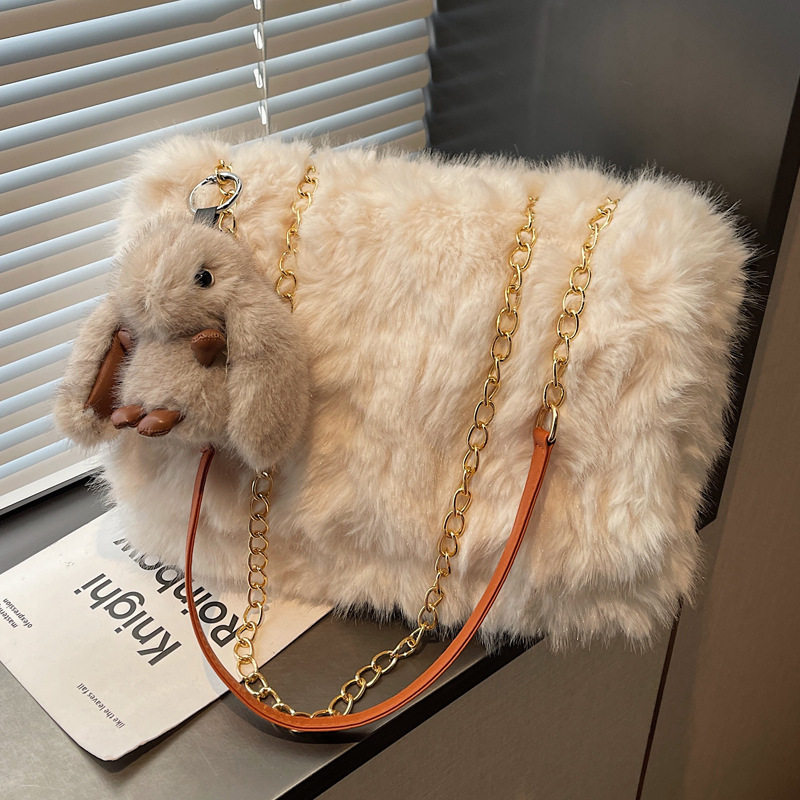秋冬毛绒包包 2025新潮高级感单肩包女包时尚质感百搭斜挎链条包N