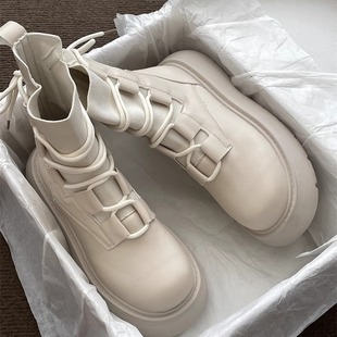 白色英伦风马丁靴女2025秋季 显瘦小个子厚底增高系带百搭短靴 新款