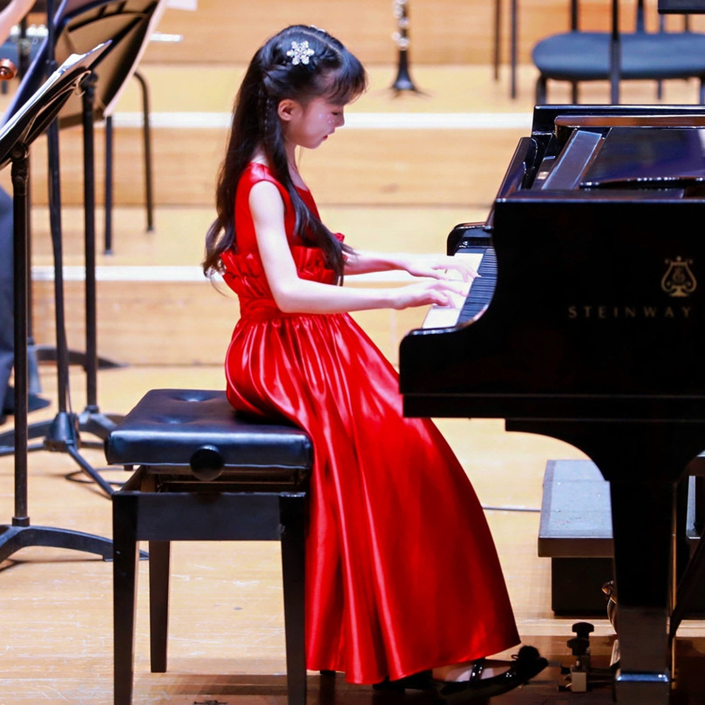 英国花童生日主持人钢琴演出服