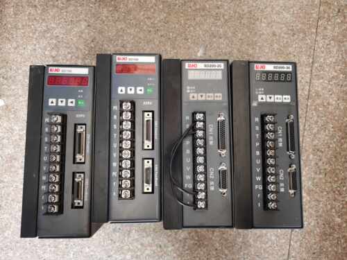 凯恩帝KND伺服驱动器SD100,SD200-20，SD200-30原装拆机功能完好