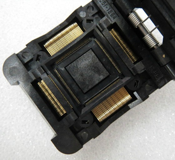 YAMAICHI进口原装测试座 IC51-1284-1788 QFP128 TQFP128 0.4MM 电子元器件市场 编程器/烧录器/烧录设备 原图主图