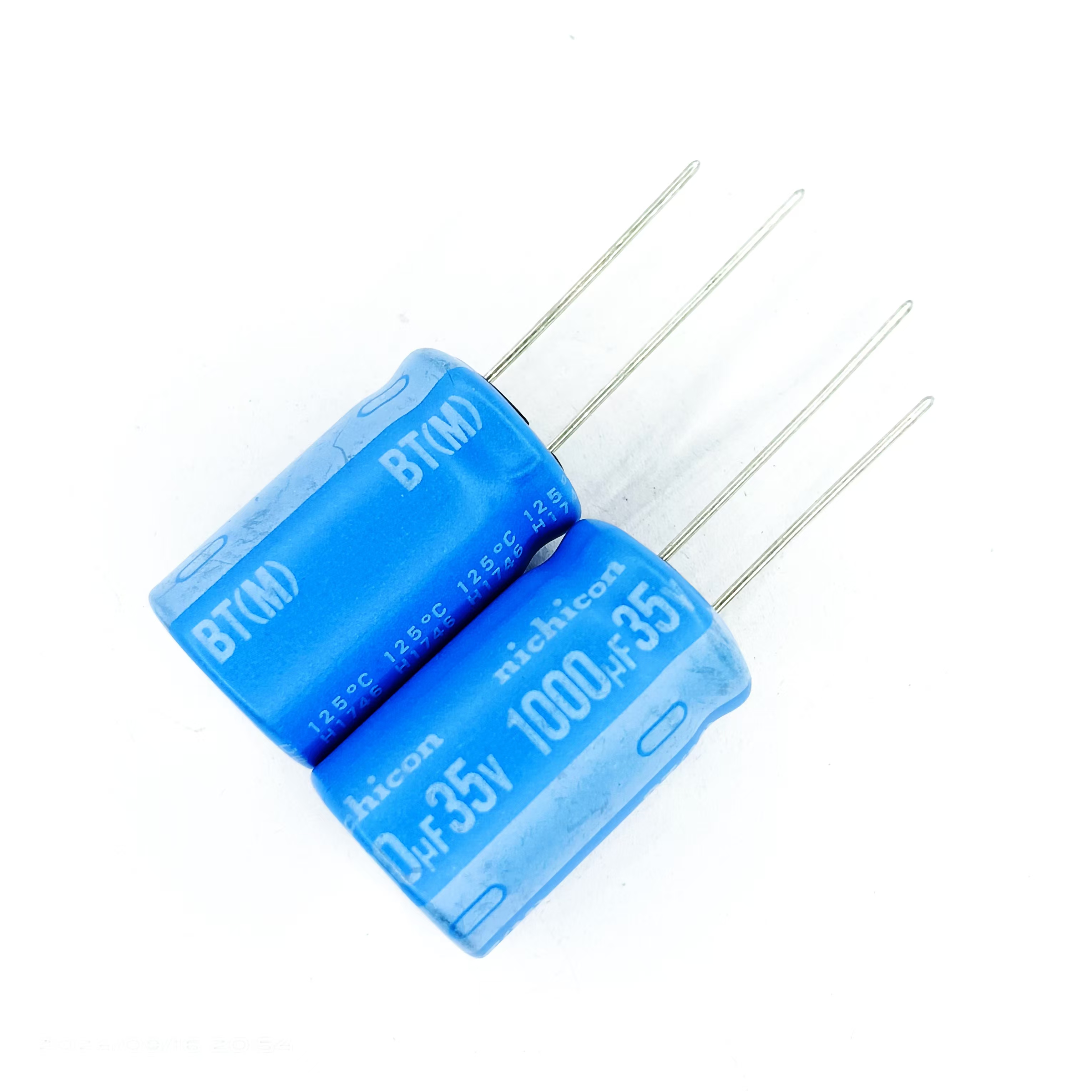 日本原产35V1000UF尼吉康BT电解电容16X25耐高温125度原盒现货