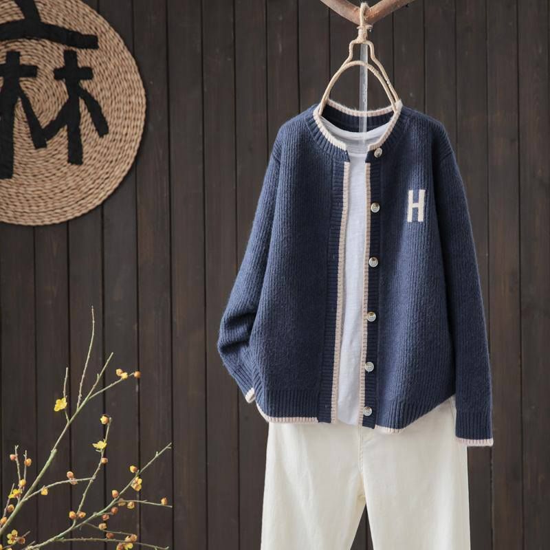 春秋季季新品纯色圆领单排扣针织开衫女宽松百搭通勤文艺毛衣外套