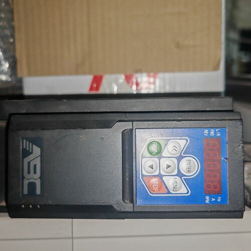 议价C变频器AD800-4T4D0H/5D5L功率4kw 3可维修！