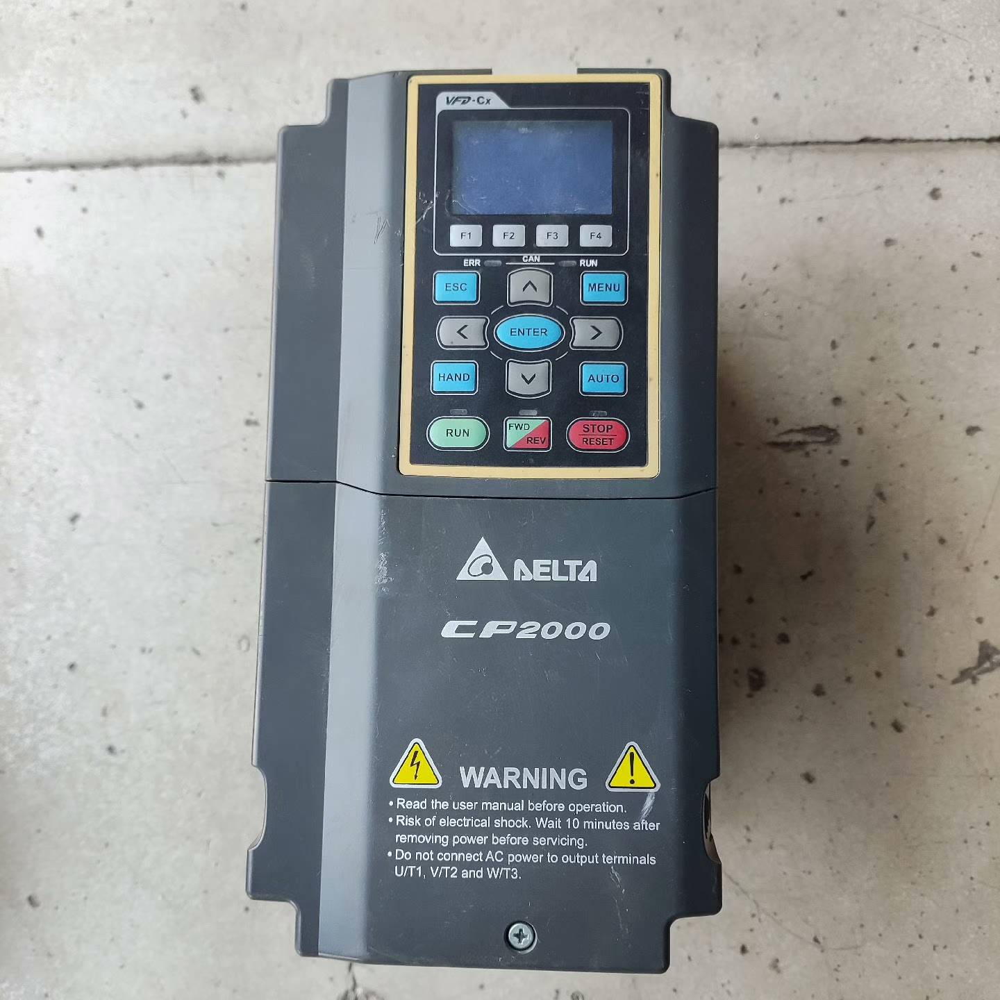 台达CP2000变频器7.5KW/5.5KW VFD07议价 维修!!!