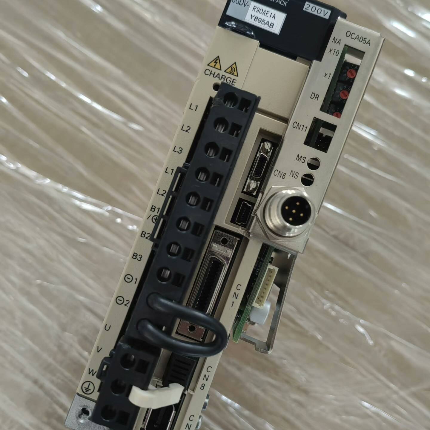 安川 SGDV-R90AE1AY895AB 质量包好议价 维修！！！